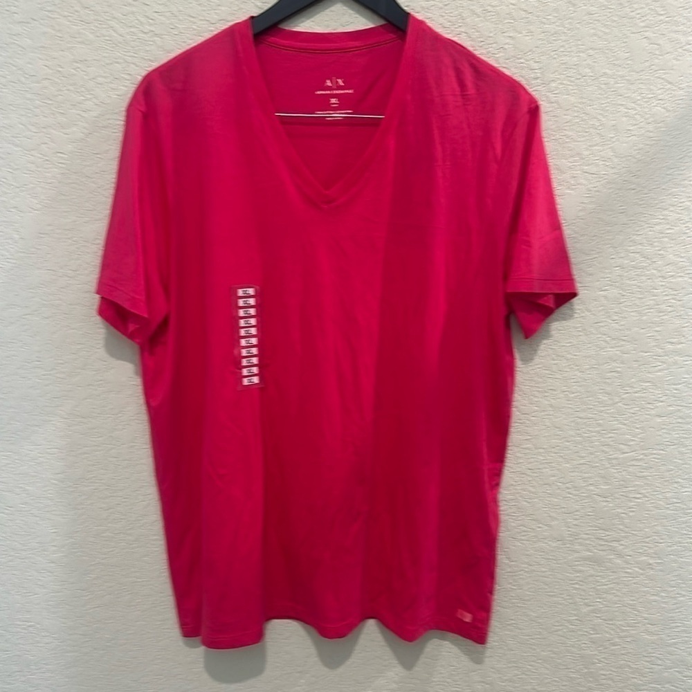 Armani Exchange v neck t shirt Size XL NWT